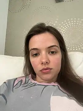 AGirlFromNarnia online show from July 2, 2026, 1:28 pm