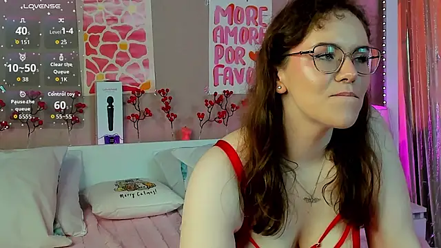 Snapshot of KristinaMay chatting on June 14, 2026, 2:09 am KristinaMay online show from June 14, 2026, 2:09 am