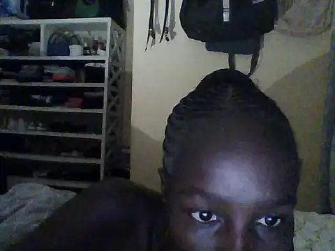 Snapshot of slimbabydolly chatting on June 17, 2026, 6:05 am slimbabydolly online show from June 17, 2026, 6:05 am