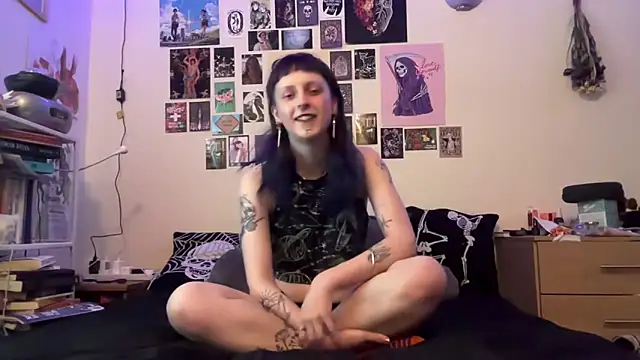 batzy666 online show from May 29, 2026, 12:25 pm