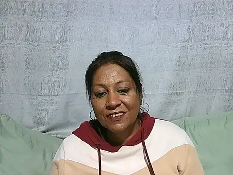 Snapshot of IndianSexyMilf69 chatting on June 16, 2026, 5:10 am IndianSexyMilf69 online show from June 16, 2026, 5:10 am
