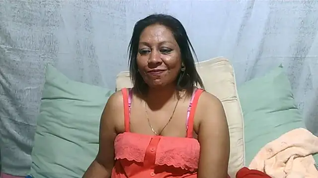 Snapshot of IndianSexyMilf69 chatting on July 7, 2026, 6:47 am IndianSexyMilf69 online show from July 7, 2026, 6:47 am