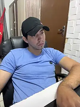 Snapshot of Fer_Ti chatting on July 8, 2026, 1:26 pm Fer Ti online show from July 8, 2026, 1:26 pm