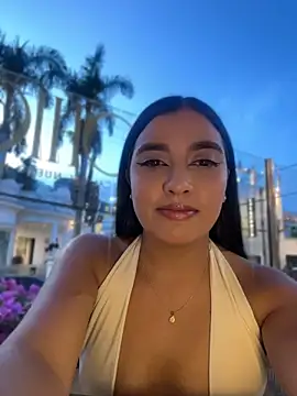 HaileyBieber  online show from June 20, 2026, 11:29 pm