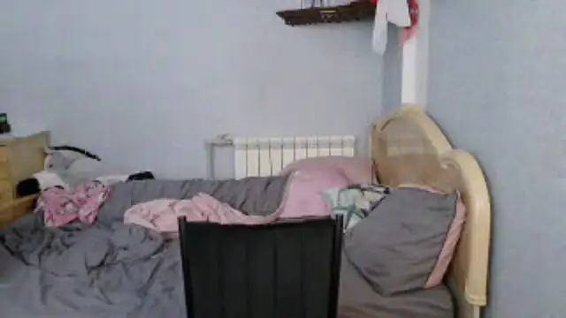 Snapshot of AlessiaViolet chatting on June 3, 2026, 9:12 am AlessiaViolet online show from June 3, 2026, 9:12 am