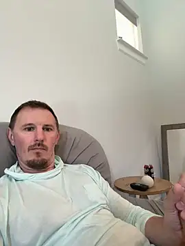 Hardpaul85 online show from June 1, 2026, 6:09 pm