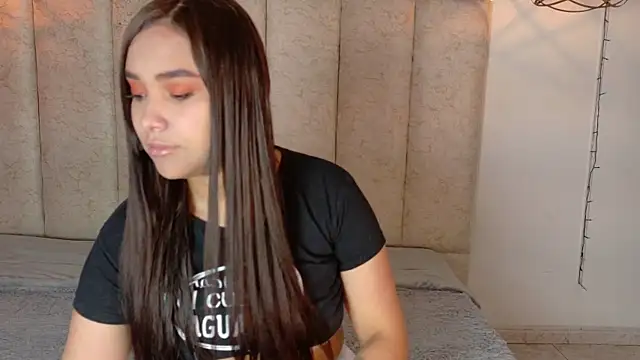 isabellelane cs online show from July 6, 2026, 12:35 pm