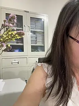 qingqing202666 online show from June 20, 2026, 2:25 am