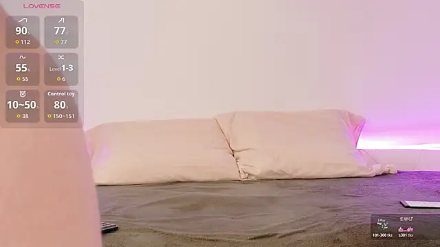 LindaWhite  online show from April 23, 2026, 3:14 pm