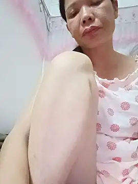 Snapshot of -Maya-a chatting on June 18, 2026, 1:26 pm -Maya-a online show from June 18, 2026, 1:26 pm
