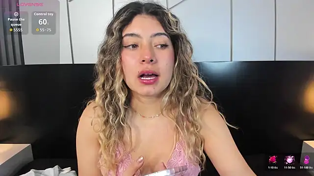 ChloeBelle  online show from July 17, 2026, 1:29 pm