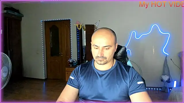 Snapshot of -SexyDaddy- chatting on June 6, 2026, 4:44 pm -SexyDaddy- online show from June 6, 2026, 4:44 pm