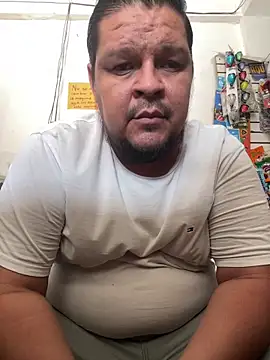 Snapshot of fercho25rv chatting on May 30, 2026, 9:23 pm fercho25rv online show from May 30, 2026, 9:23 pm