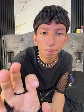 Noah-fire online show from June 2, 2026, 7:49 pm