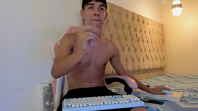 Snapshot of Samir_19XX chatting on July 6, 2026, 7:38 pm Samir 19XX online show from July 6, 2026, 7:38 pm