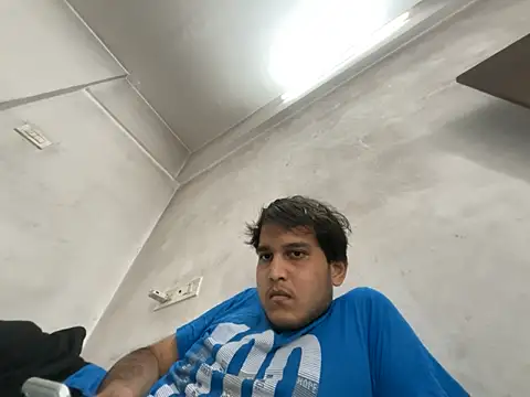 Snapshot of Intruder86 chatting on May 30, 2026, 3:03 am Intruder86 online show from May 30, 2026, 3:03 am