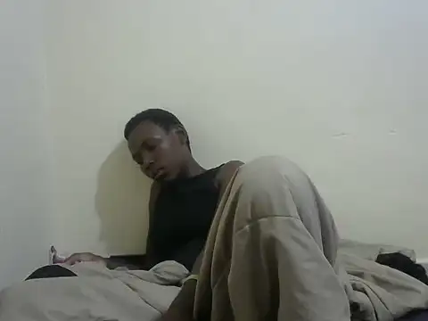 Snapshot of cute_avy0 chatting on July 2, 2026, 4:18 am cute avy0 online show from July 2, 2026, 4:18 am