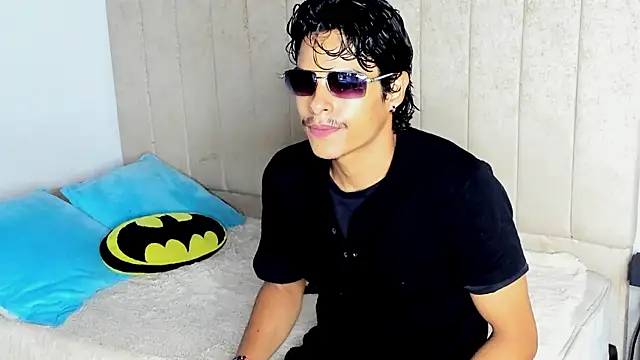 tommyhot7 online show from July 10, 2026, 11:29 pm