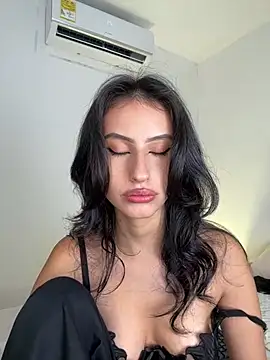 Snapshot of Zoe_Mrlx chatting on June 9, 2026, 12:17 pm Zoe Mrlx online show from June 9, 2026, 12:17 pm