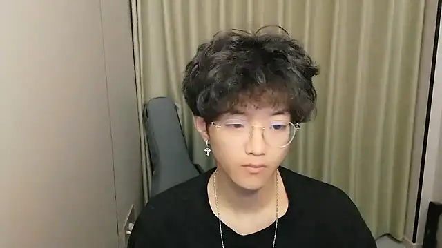 Snapshot of wssoo11 chatting on June 26, 2026, 1:15 pm wssoo11 online show from June 26, 2026, 1:15 pm