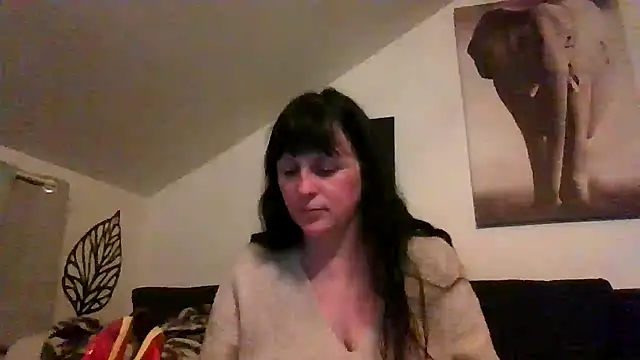 sexujuly88 online show from April 2, 2026, 9:45 pm