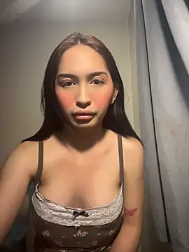 Snapshot of lovely_samina chatting on June 26, 2026, 2:32 pm lovely samina online show from June 26, 2026, 2:32 pm