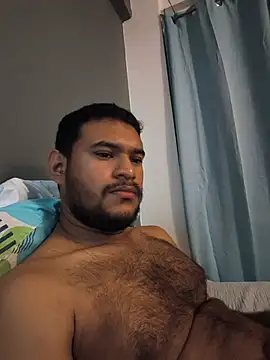 Snapshot of Leonargg chatting on June 2, 2026, 1:51 am Leonargg online show from June 2, 2026, 1:51 am