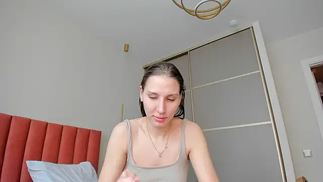 SofiClimbing online show from March 5, 2025, 5:29 am