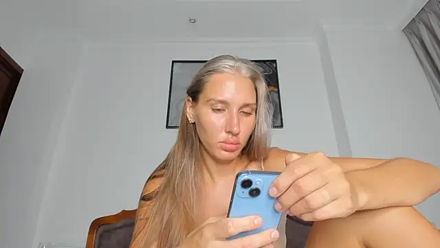 SofiClimbing online show from September 26, 2025, 2:10 pm