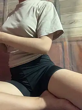 LanAnh00 online show from July 16, 2026, 6:08 am