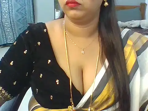 Snapshot of Tamil_hot_Meenu chatting on July 20, 2026, 8:50 am Tamil hot Meenu online show from July 20, 2026, 8:50 am