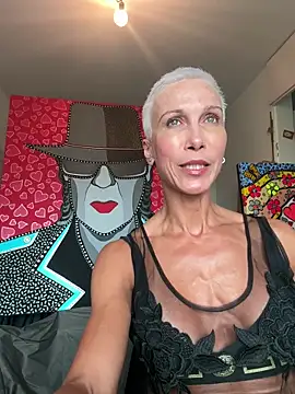 GymQueenCarmen online show from June 9, 2026, 4:51 pm
