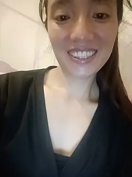 assurl-love online show from June 2, 2026, 6:32 pm