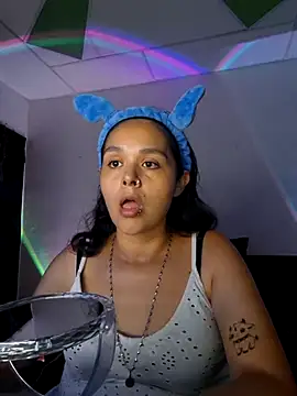 Snapshot of Miss_kittyX chatting on July 15, 2026, 12:16 am Miss kittyX online show from July 15, 2026, 12:16 am