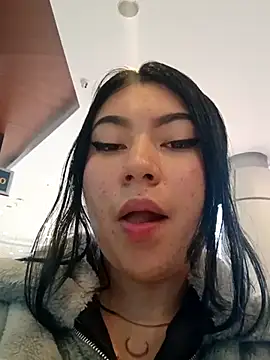 Mia Rivers online show from June 4, 2026, 6:03 pm
