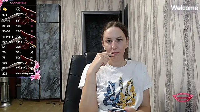 Yevgeshka-Milashka online show from October 25, 2025, 5:26 am