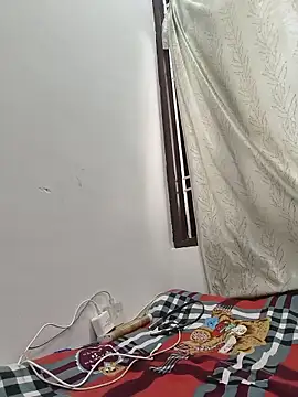simran khan90 online show from June 6, 2026, 4:28 am