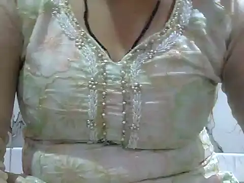 Snapshot of hey_darling_ chatting on June 11, 2026, 11:08 am hey darling online show from June 11, 2026, 11:08 am