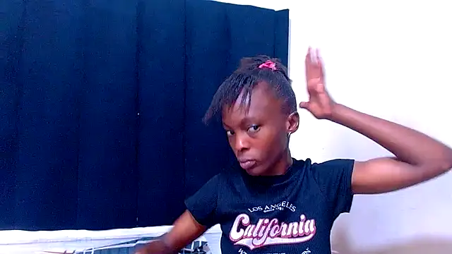 Snapshot of Mitchydoll chatting on June 12, 2026, 7:24 pm Mitchydoll online show from June 12, 2026, 7:24 pm
