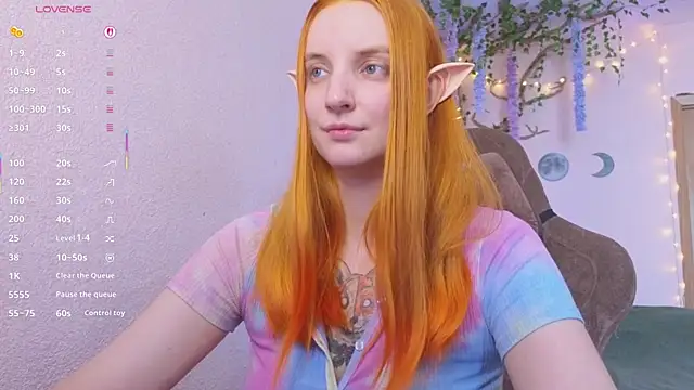 Snapshot of Elfie_Agatha chatting on June 19, 2026, 9:35 am Elfie Agatha online show from June 19, 2026, 9:35 am