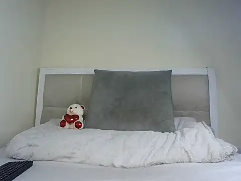 spicydele online show from July 18, 2026, 4:00 pm