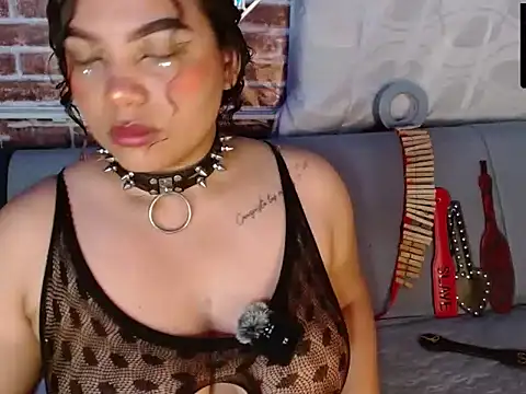 emma bdsm  online show from June 11, 2026, 7:45 pm