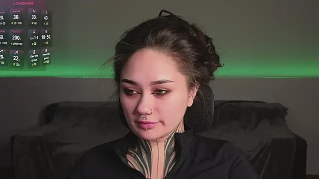 KarenHotFlirt online show from June 16, 2026, 2:19 pm