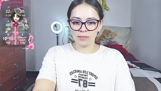 Snapshot of Aeseelia chatting on June 11, 2026, 2:53 am Aeseelia online show from June 11, 2026, 2:53 am