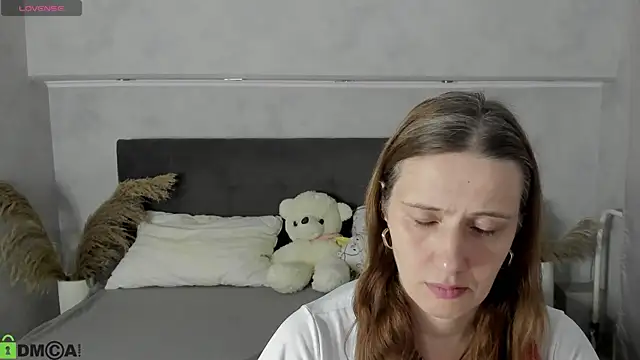 Kathrine-Meyer online show from July 7, 2026, 1:08 am