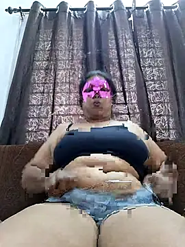 Hot Sreeja Tamil online show from July 15, 2026, 6:51 am