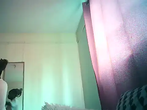 Snapshot of teasemeT chatting on July 17, 2026, 10:44 am teasemeT online show from July 17, 2026, 10:44 am