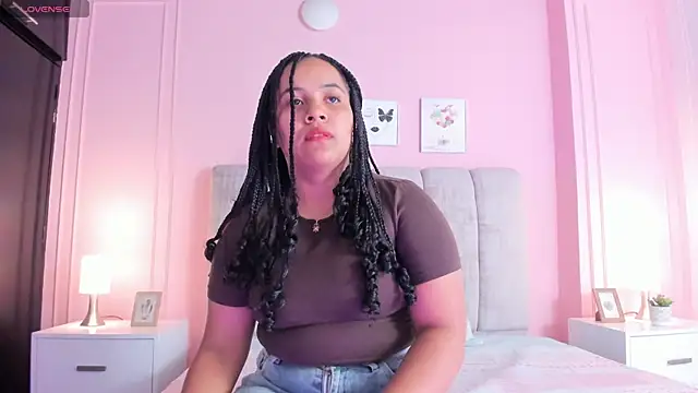 Emma-Velez online show from July 23, 2026, 12:03 pm
