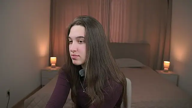 MeliaCusanelli online show from June 5, 2026, 5:14 am