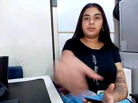 Snapshot of rainhajess chatting on July 10, 2026, 12:15 am rainhajess online show from July 10, 2026, 12:15 am
